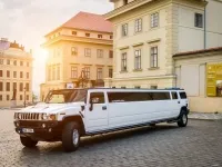 Hummer Voyage